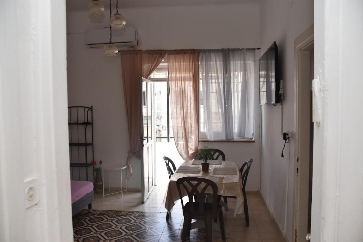 Ferienwohnung מקום מקסים באווירה ירושלמית ממש על שוק מחנה יהודה Jerusalem Exterior foto